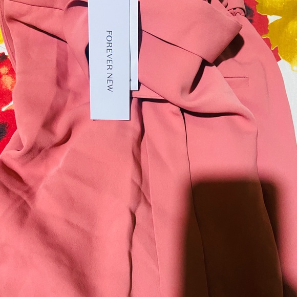 Forever New Slim pants with belt - Picture 3 of 6